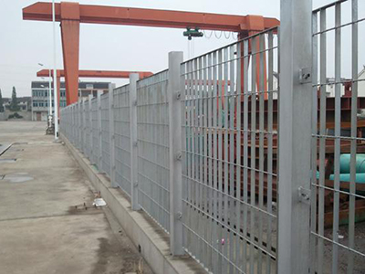 鋼格板圍欄圖片2